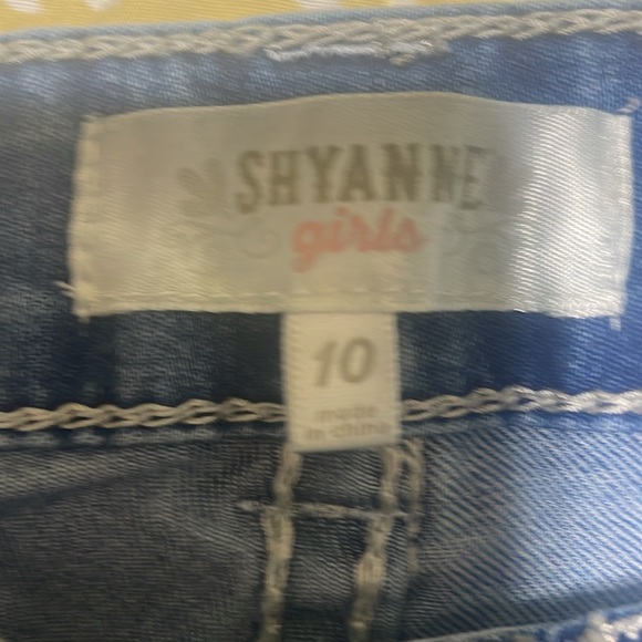 Jeans - Picture 2 of 3